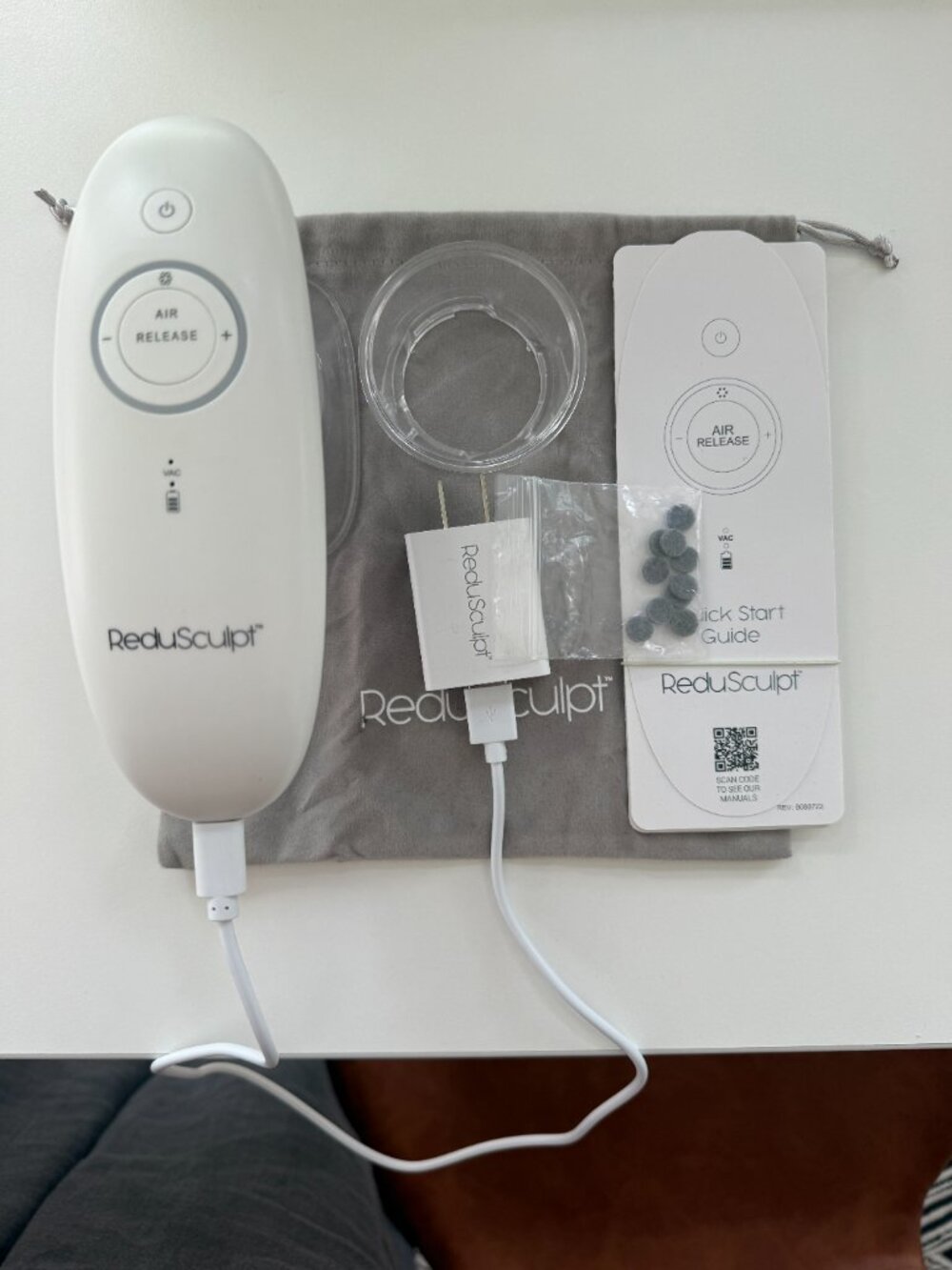 Redusculpt: Boosts glow, collagen, skin elasticity & tones, firms & contours